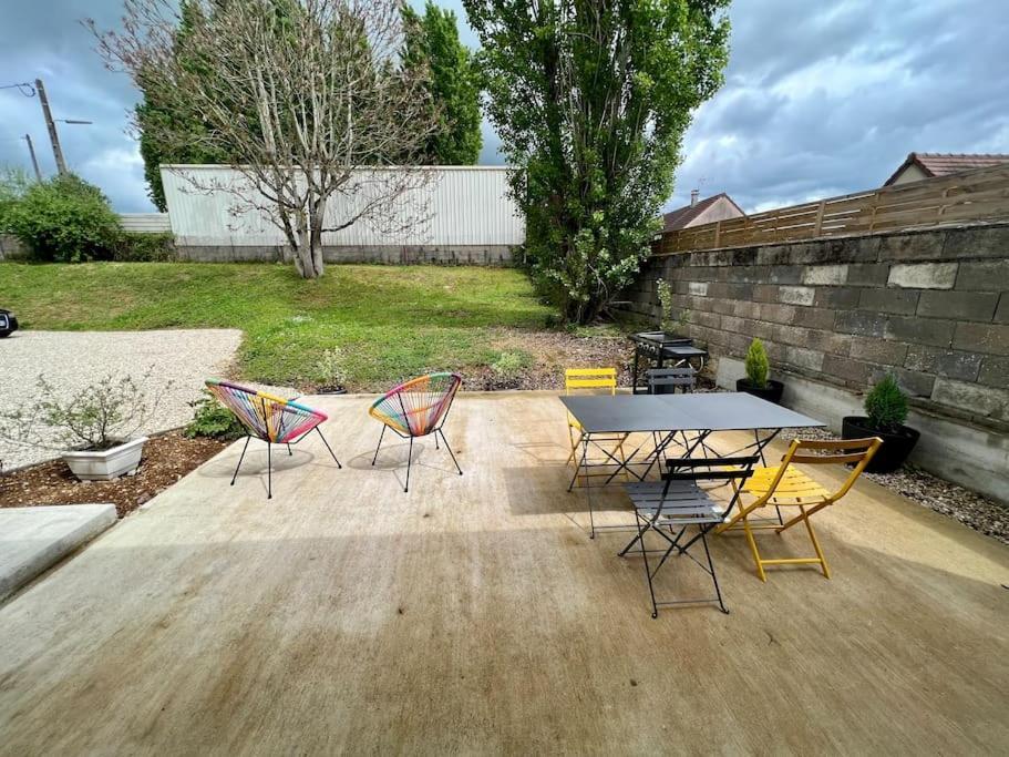 Logement De Plain-Pied Avec Jardin, Terrasse Gurgy Экстерьер фото